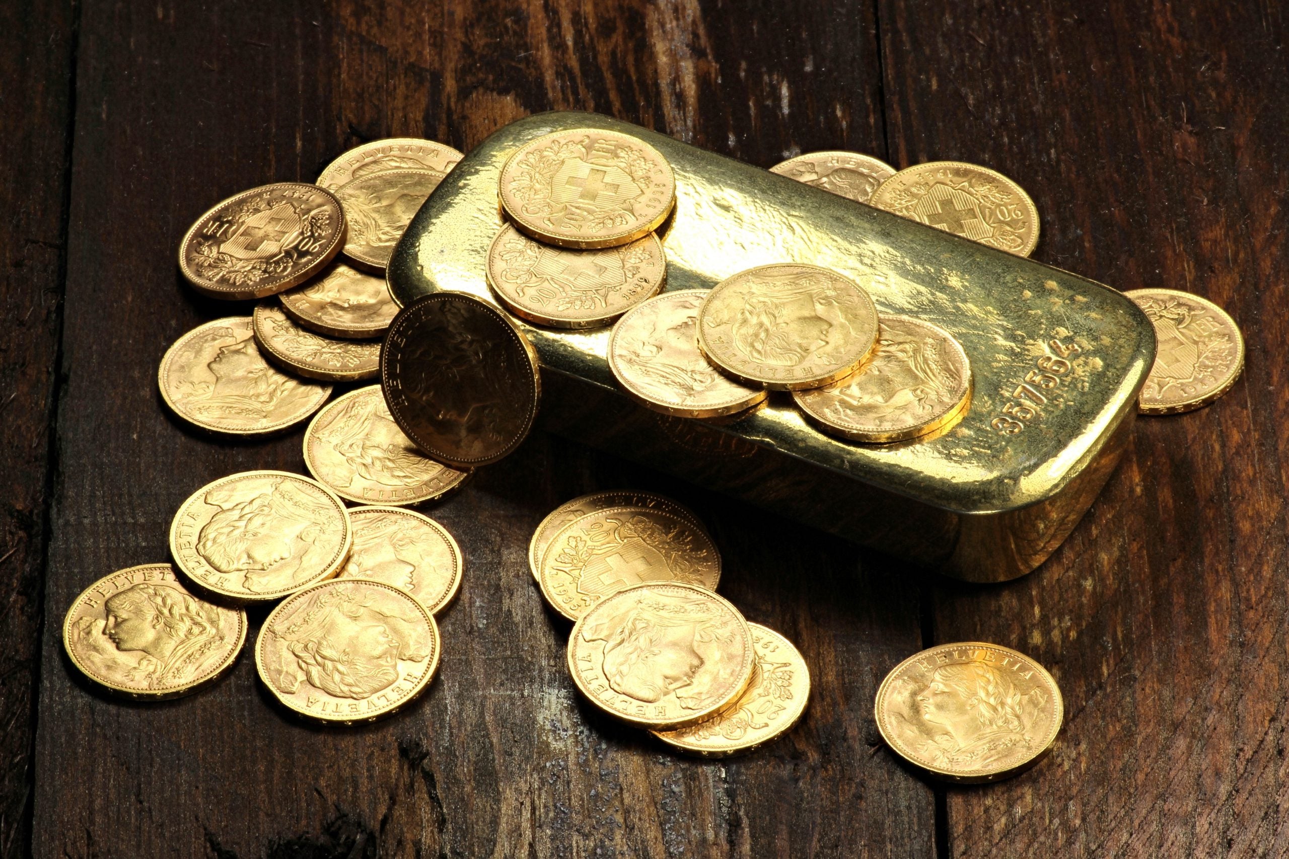 3 gold stocks that will improve the performance of your portfolio